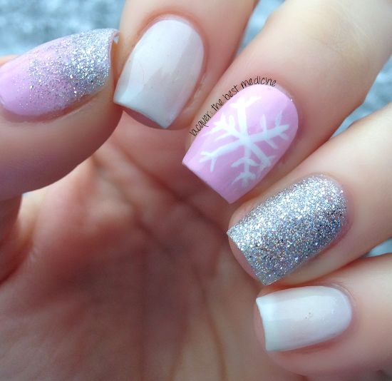 10 Best Examples of Snowflake Nail Art – Bellezza